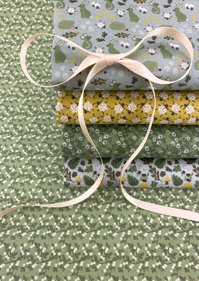 Fabric Freedom - In The Hedges 5 x Fat 1/4 Pack 2