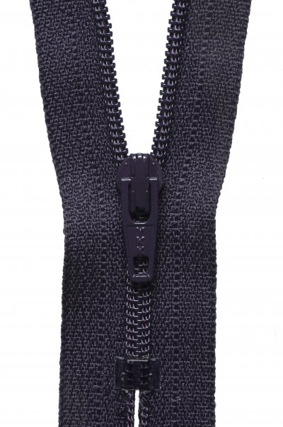 Nylon Dress and Skirt Zip: 36cm: Blackberry